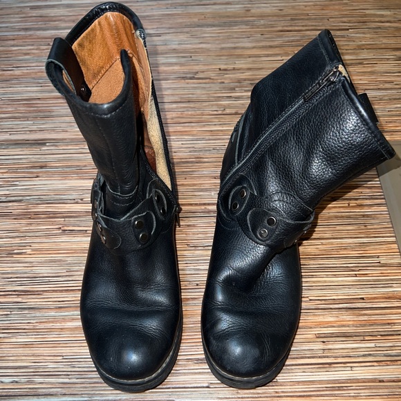 Pikolinos Black Vintage style Buckled Booties - Picture 3 of 8